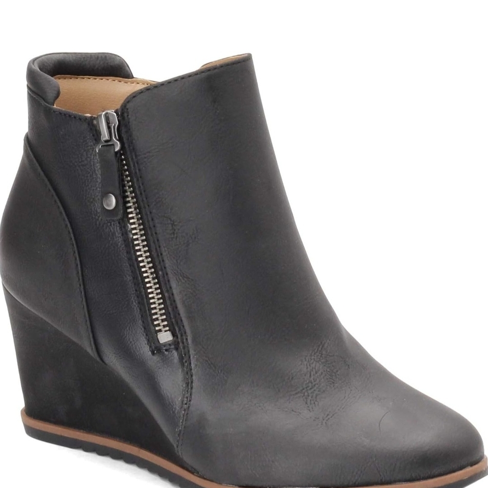 Black Naturalizer Soul Wedge Ankle Boots